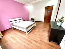 Starlight Road (D8), Terrace #540904401
